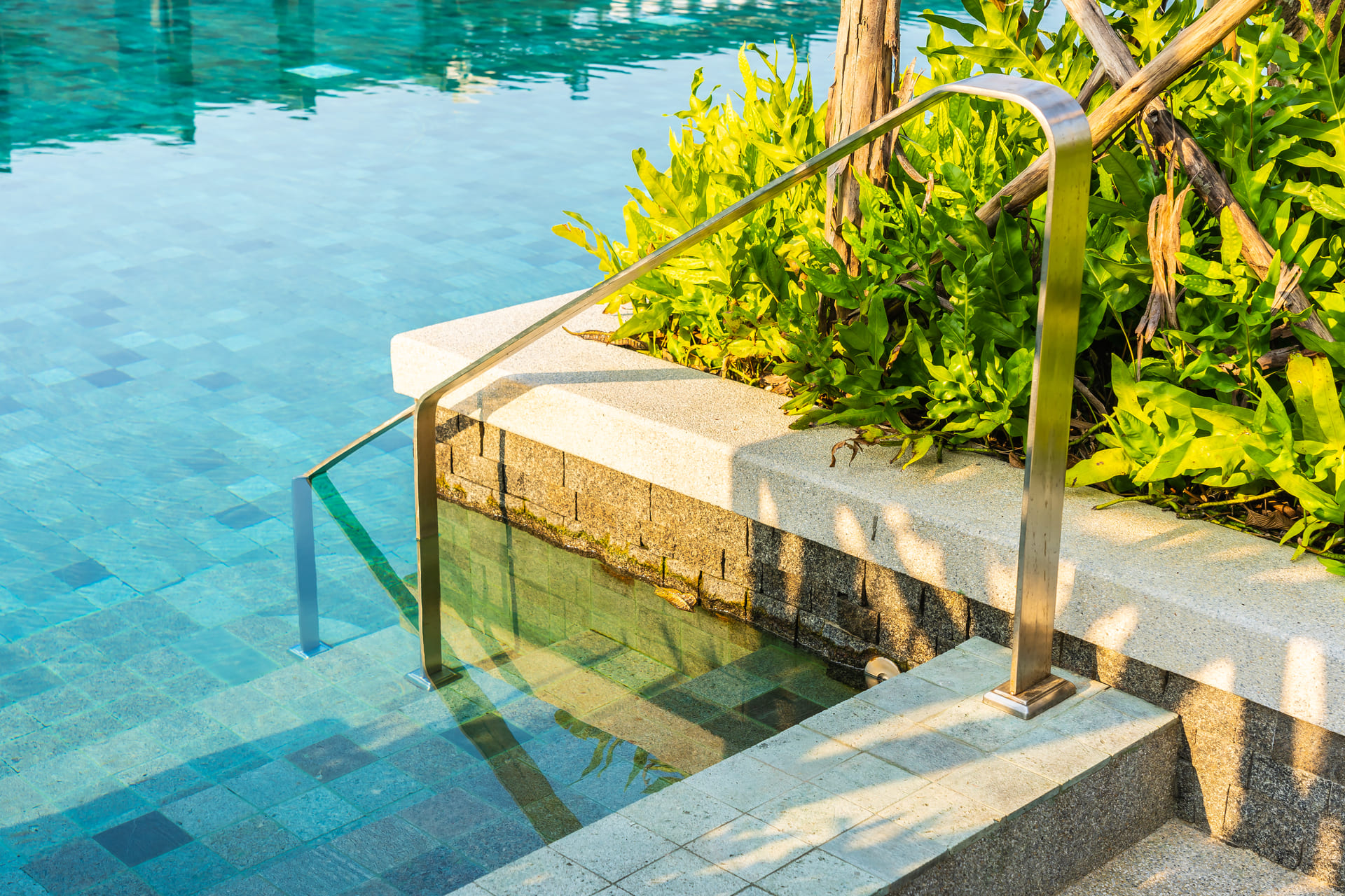 Do Travertine Pavers Need to Be Sealed in Florida